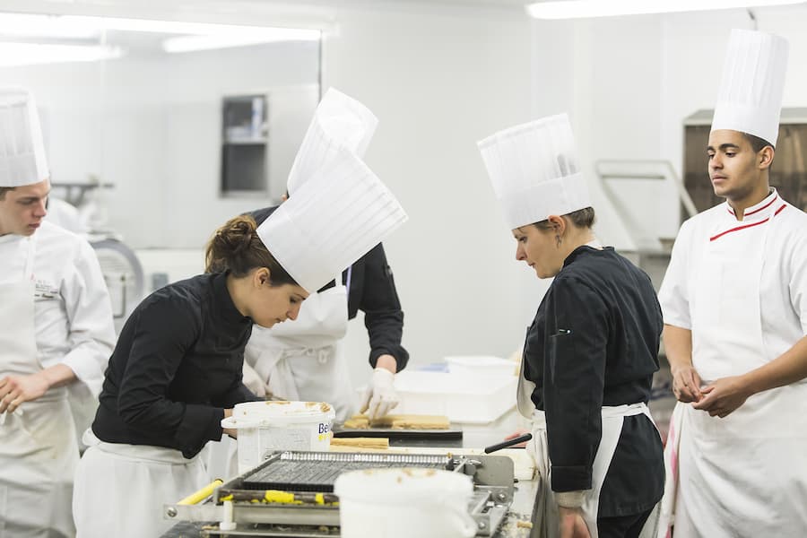 equipe-traiteur-lyon