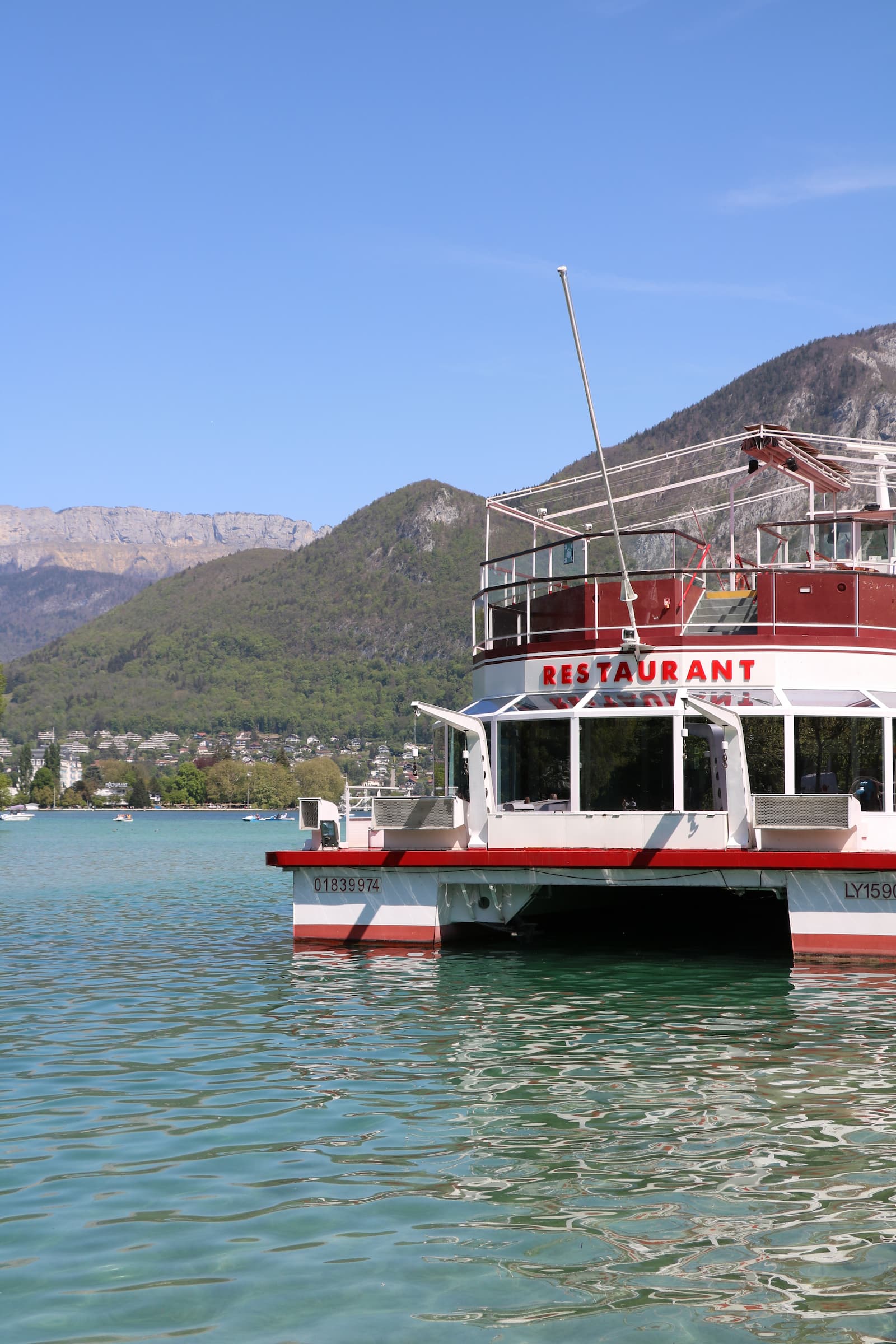 traiteur-bateau-libellule-annecy