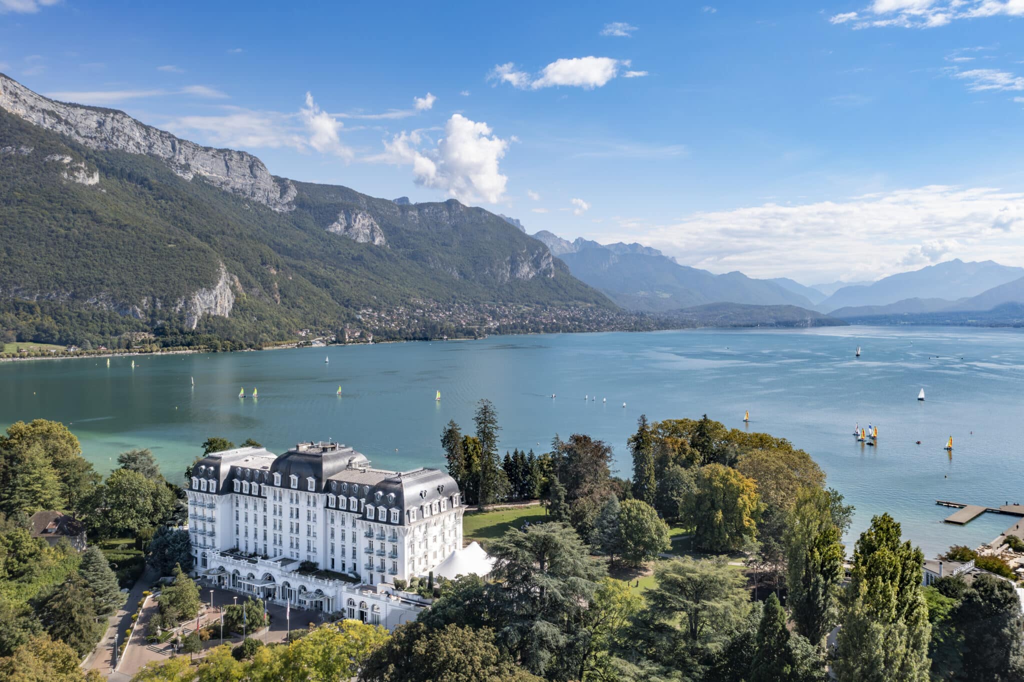 Vue_aerienne_du_Centre_de_Congres_Imperial_Grand_Annecy-Monica_Dalmasso-12133