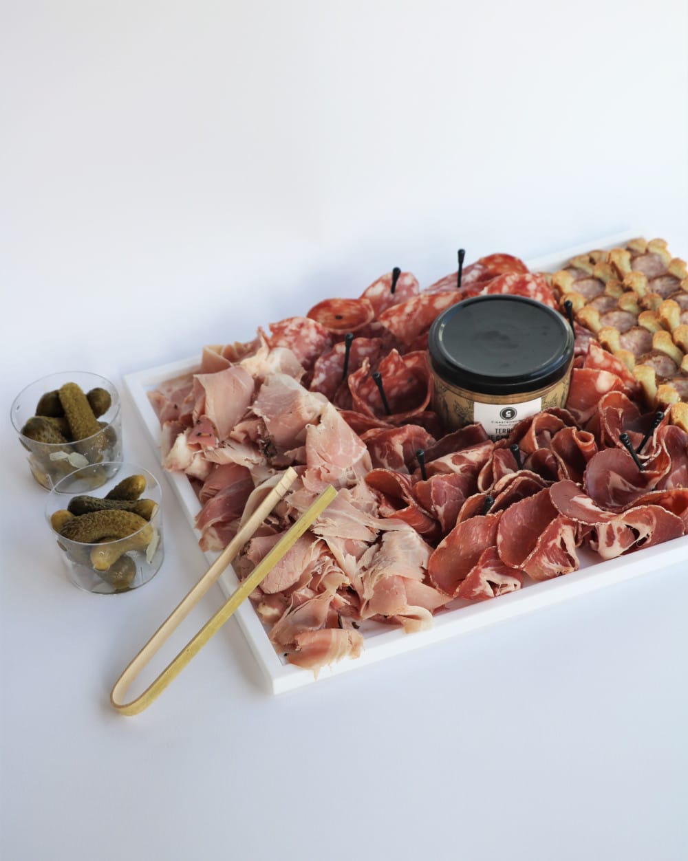 https://www.c-gastronomie.fr/wp-content/uploads/2026/07/charcuterie-1kg.jpg